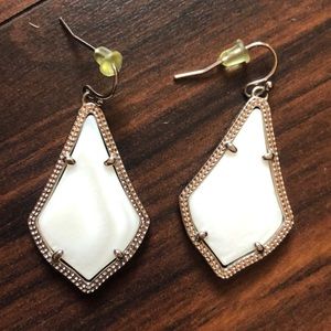 Kendra Scott Earrings w/silver metal!